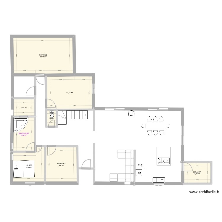 Maison actuelle. Plan de 8 pièces et 66 m2