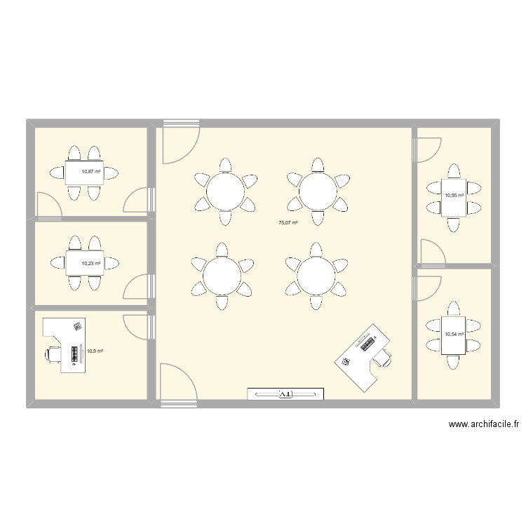 Salle PMM. Plan de 6 pièces et 129 m2