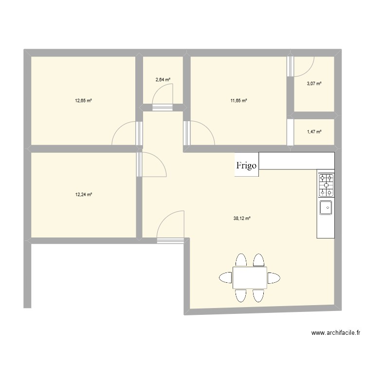 laura fonseca. Plan de 7 pièces et 82 m2