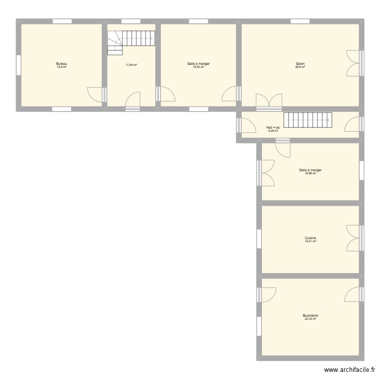 Rez-de-Chaussée. Plan de 8 pièces et 147 m2