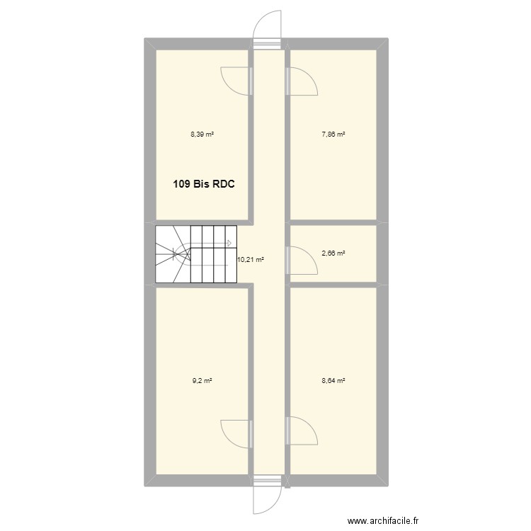 109 Bis RDC. Plan de 6 pièces et 47 m2