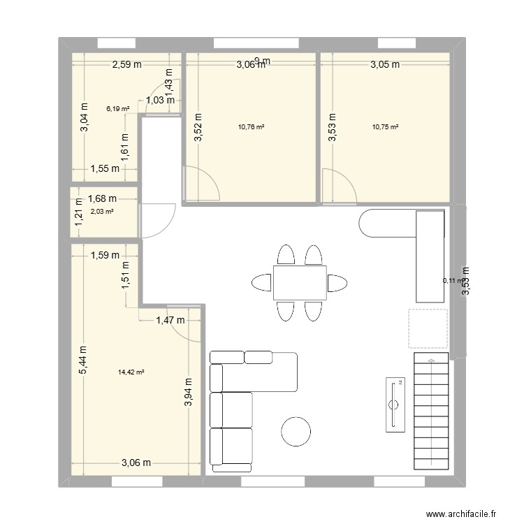étage. Plan de 6 pièces et 44 m2