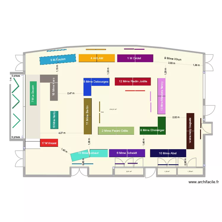 Salle des fêtes Kanfen avec exposants 2026 au 2 février 2026. Plan de 4 et 219 m² Salle des fêtes Kanfen avec exposants 2026 au 2 février 2026. Plan de 4 et 219 m²