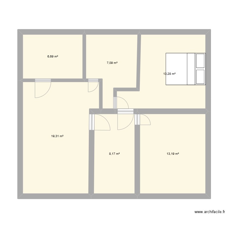 MAISON. Plan de 6 pièces et 68 m2
