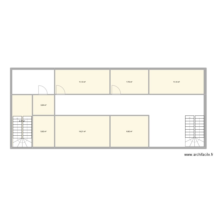 bat d. Plan de 8 pièces et 72 m2