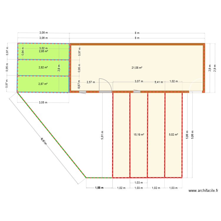 volière communautaire + couloirs. Plan de 6 pièces et 50 m2