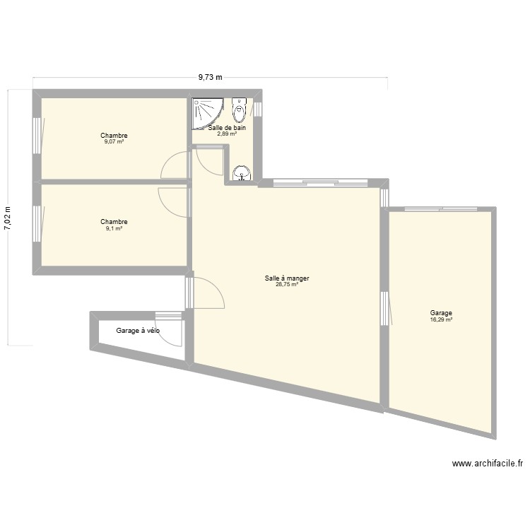 BENE. Plan de 5 pièces et 66 m2