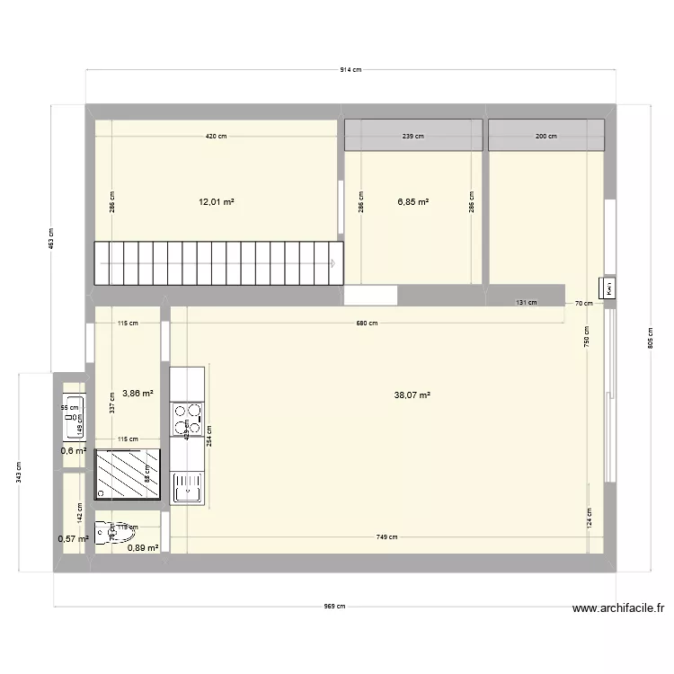 Garage Bi&egrave;vre SDB et cuisine au fond. Plan de 