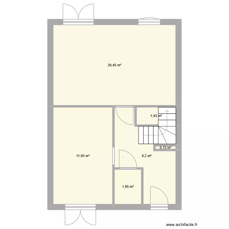 Maison. Plan de 6 pièces et 44 m²