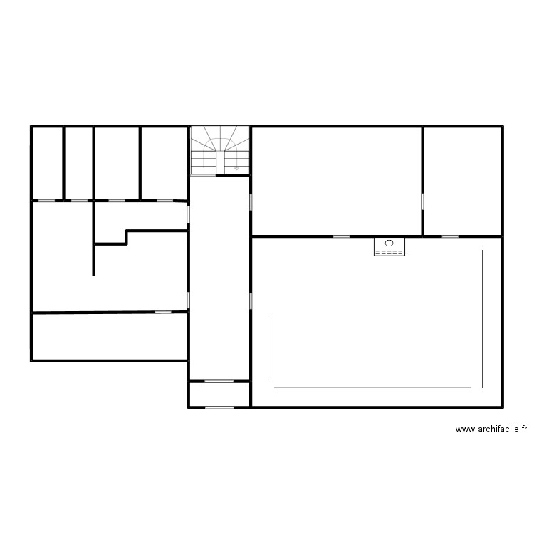Refuge RDC. Plan de 13 pièces et 123 m2