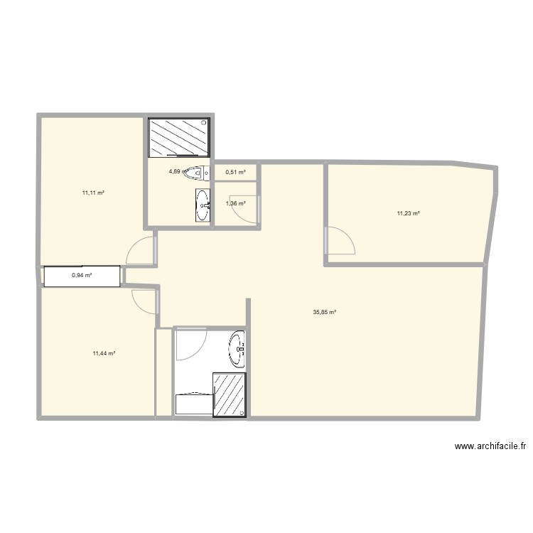MANDELIEU. Plan de 3 pièces et 19 m2