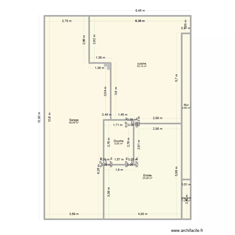 G&eacute;n&eacute;ral. Plan de 6  et 115 m²