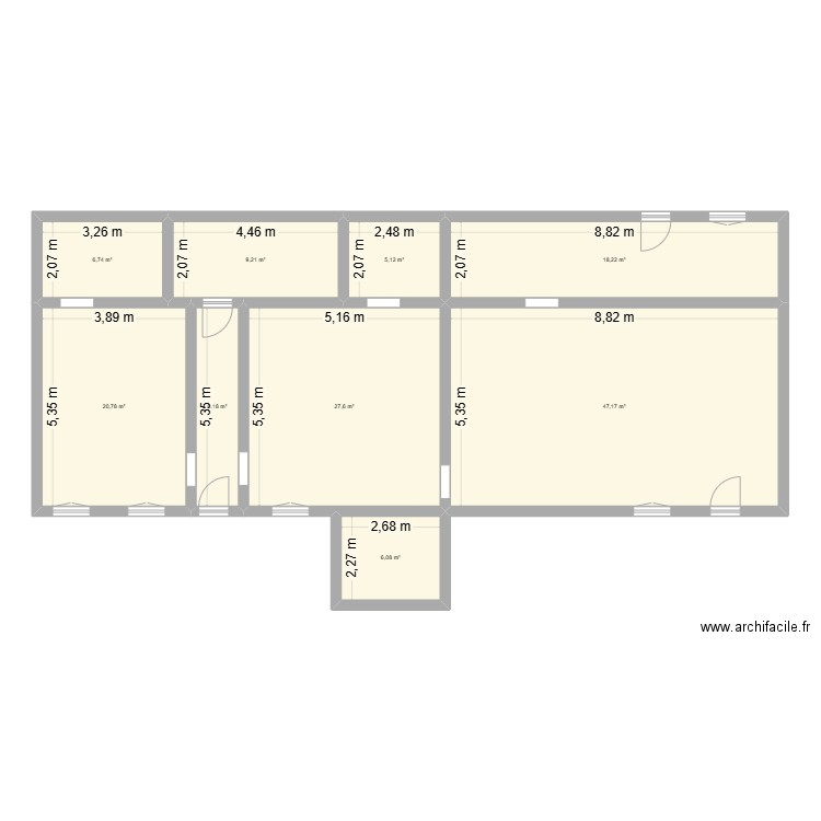 Bouloux. Plan de 9 pièces et 147 m2