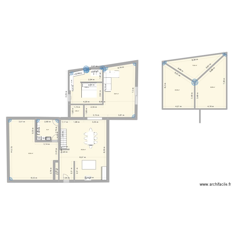 Plan maison Montmerle. Plan de 7 pièces et 305 m2