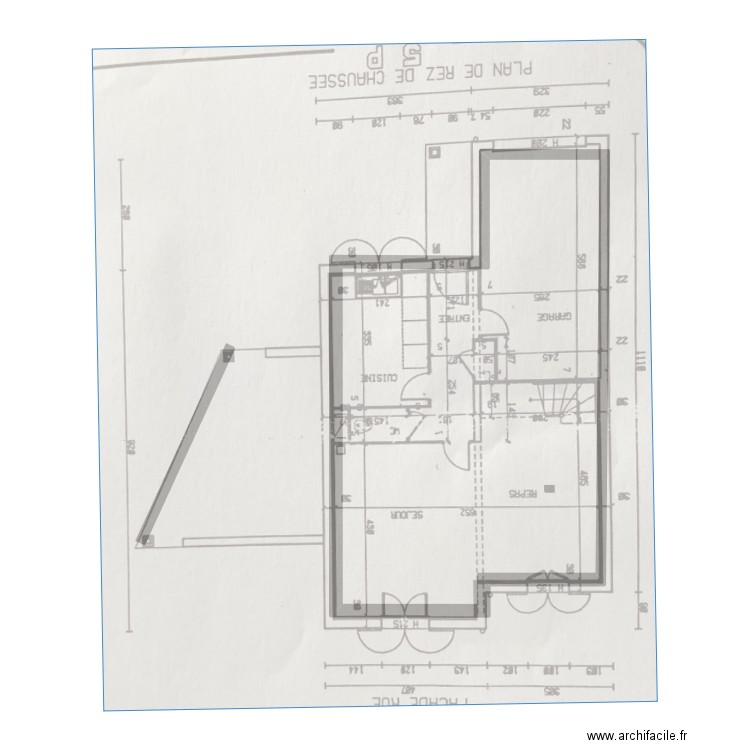 Maison rdc . Plan de 1 pièce et 62 m2