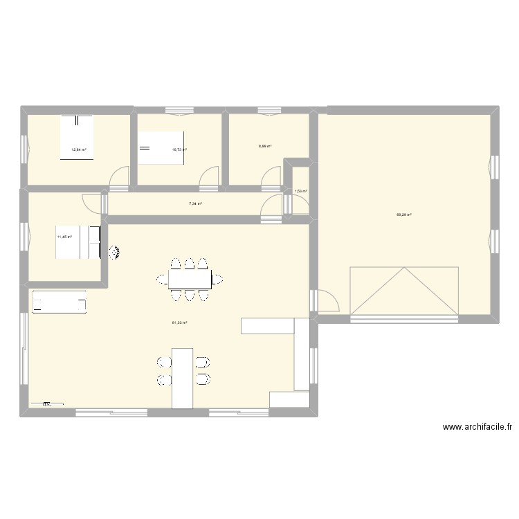 pb2. Plan de 8 pièces et 195 m2