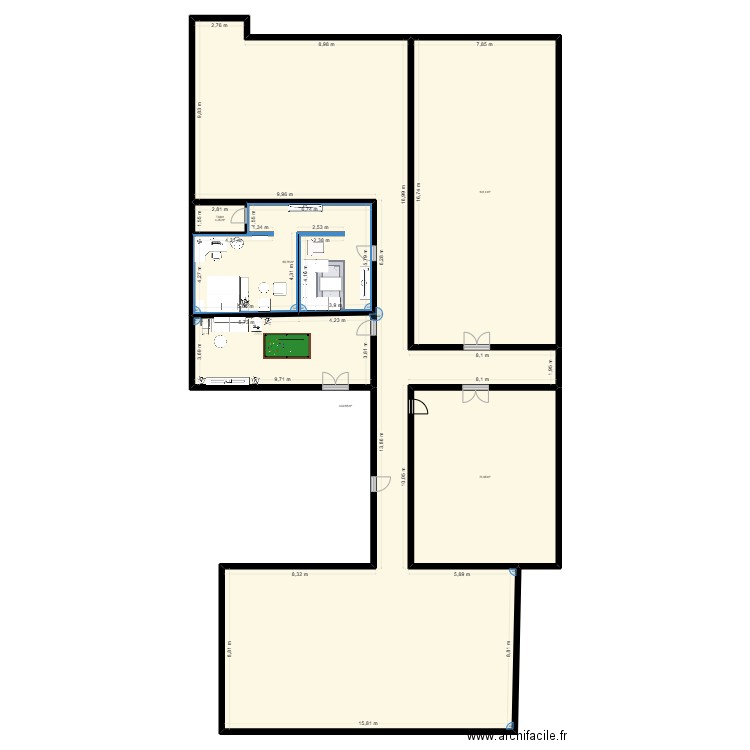 Chadies andies hotdog. Plan de 5 pièces et 596 m2