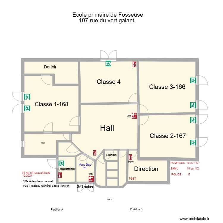 Fosseuse école. Plan de 15 pièces et 138 m2