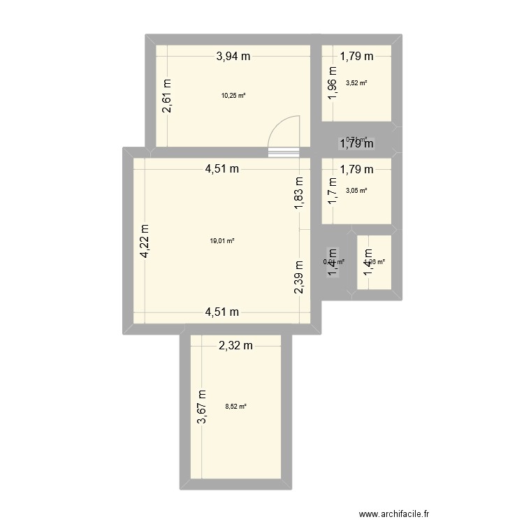 Appart. Plan de 8 pièces et 47 m2