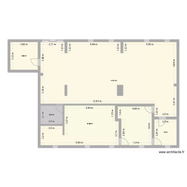 Cabinet essai. Plan de 5  et 176 m²