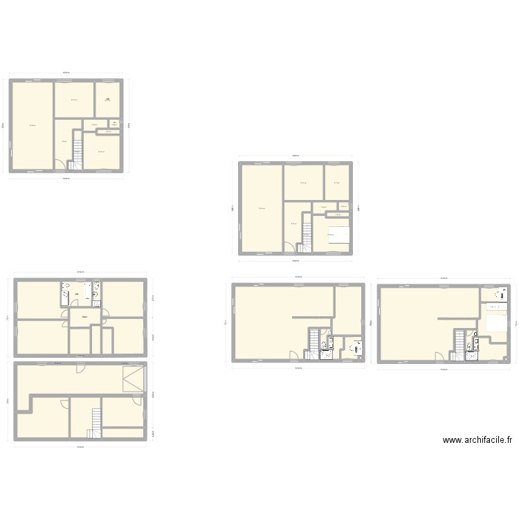 Keriars. Plan de 44 pièces et 492 m2