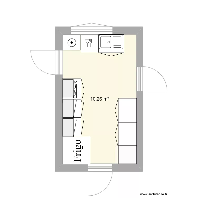 cuisine foch avec porte au milieu. Plan de 1 Pièce et 10 m²