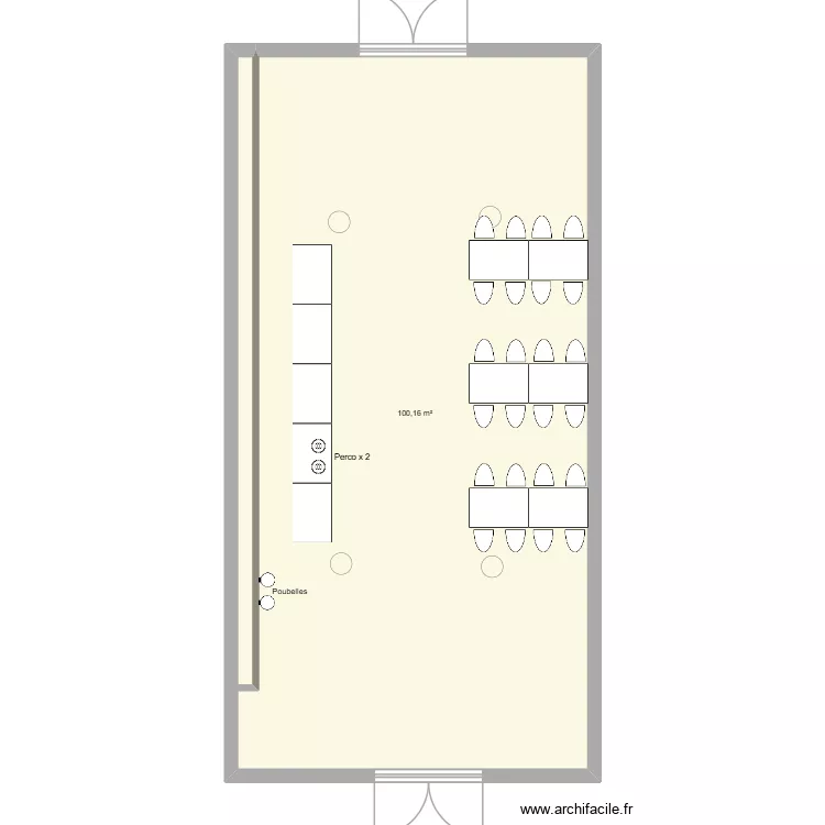 Salle Colard avec table repas 30 personnes. Plan de 1 et 100 m² Salle Colard avec table repas 30 personnes. Plan de 1 et 100 m²