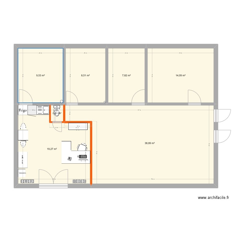 Montbard. Plan de 7 pièces et 99 m2