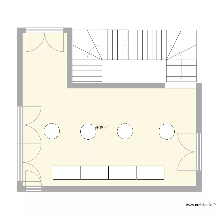 Pallier Risset avec traiteur et mange debout. Plan de 0 pièce et 0 m2