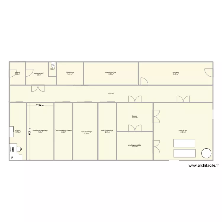 fromagerie. Plan de 15  et 235 m²