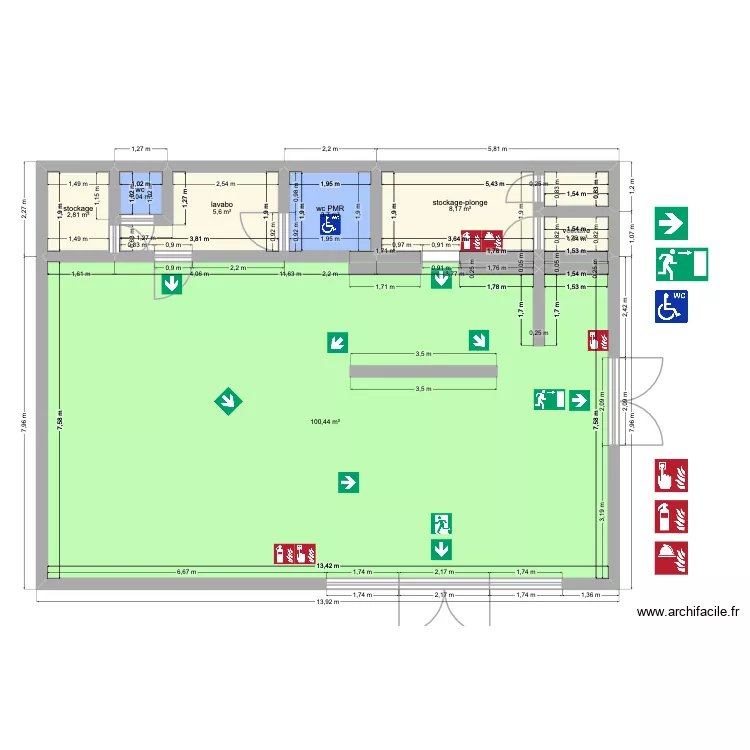 forum de la gare. Plan de 7  et 124 m²