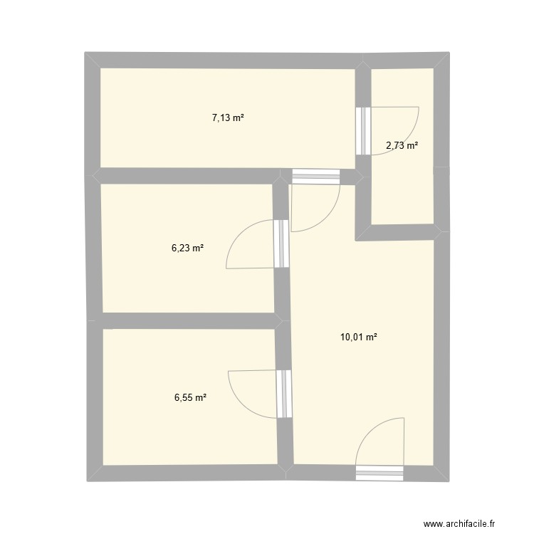 Atelier Akpan Bénin. Plan de 5 pièces et 33 m2