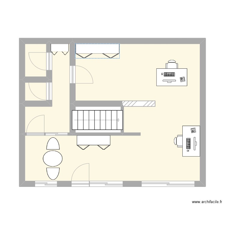 BUREAU projet haut. Plan de 13 pièces et 121 m2