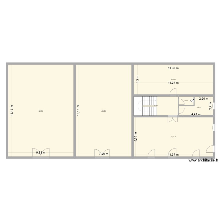 MAISON UPIE. Plan de 7 pièces et 371 m2