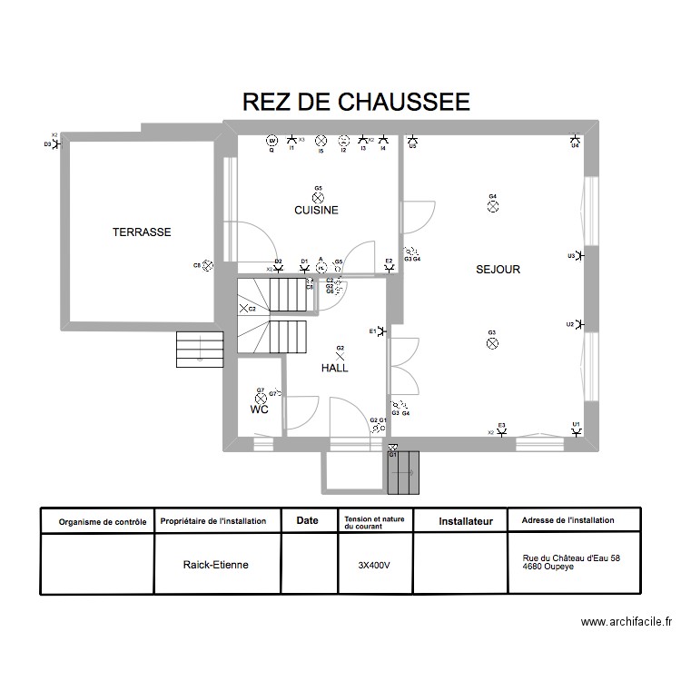 REZ DE CHAUSSE 1. Plan de 12 pièces et 111 m2