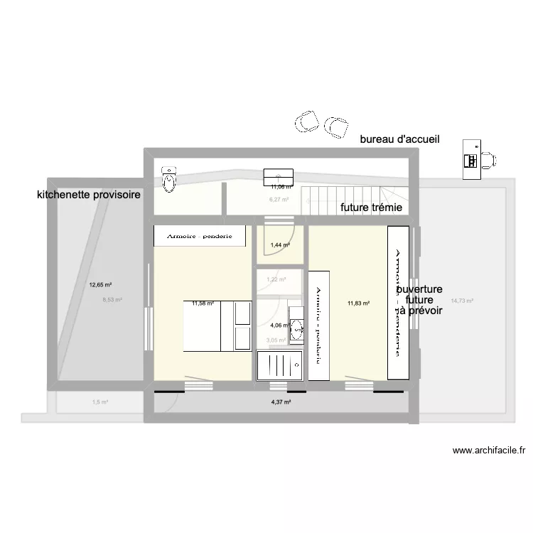 au dessus d'a Stella. Plan de 17  et 121 m²