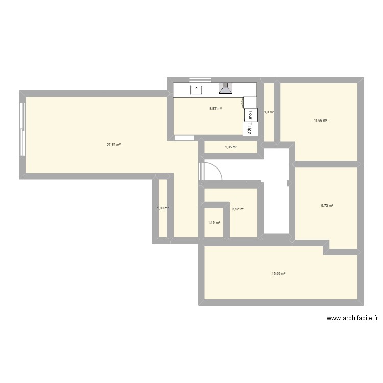 APT. Plan de 10 pièces et 82 m2