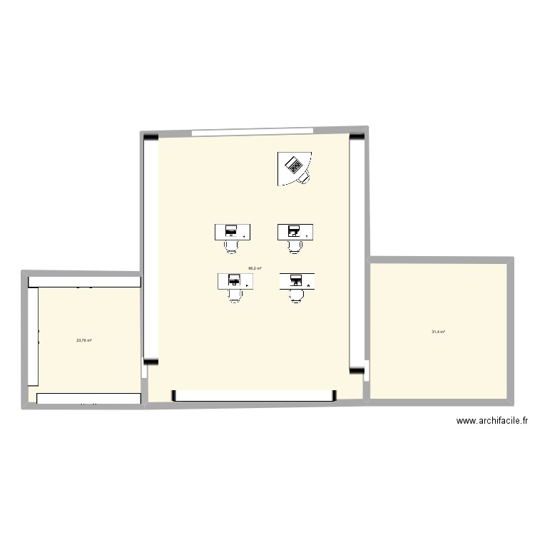 Optique. Plan de 3 pièces et 151 m2