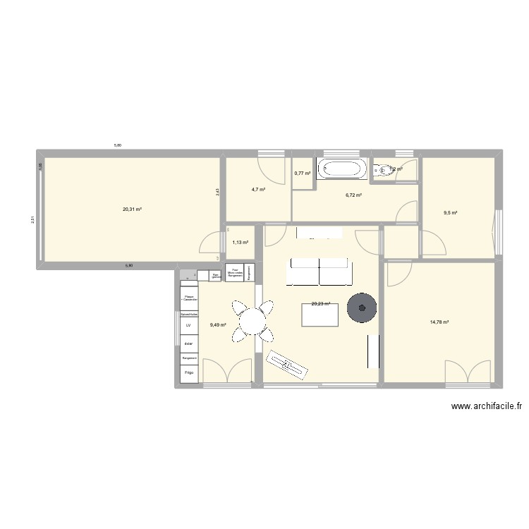 Cuisine avec ouverture bis. Plan de 10 pièces et 89 m2