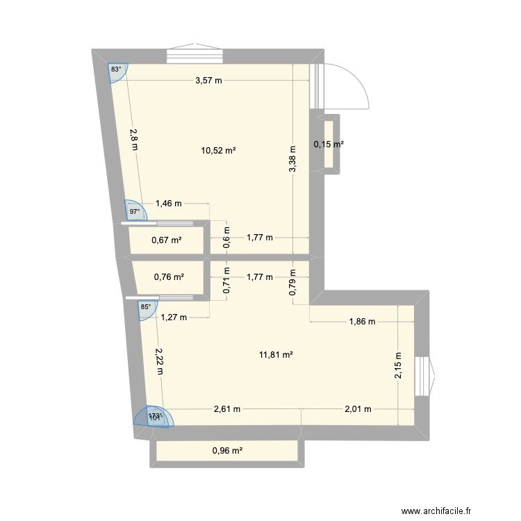 ramatuelle rdc. Plan de 6 pièces et 25 m2