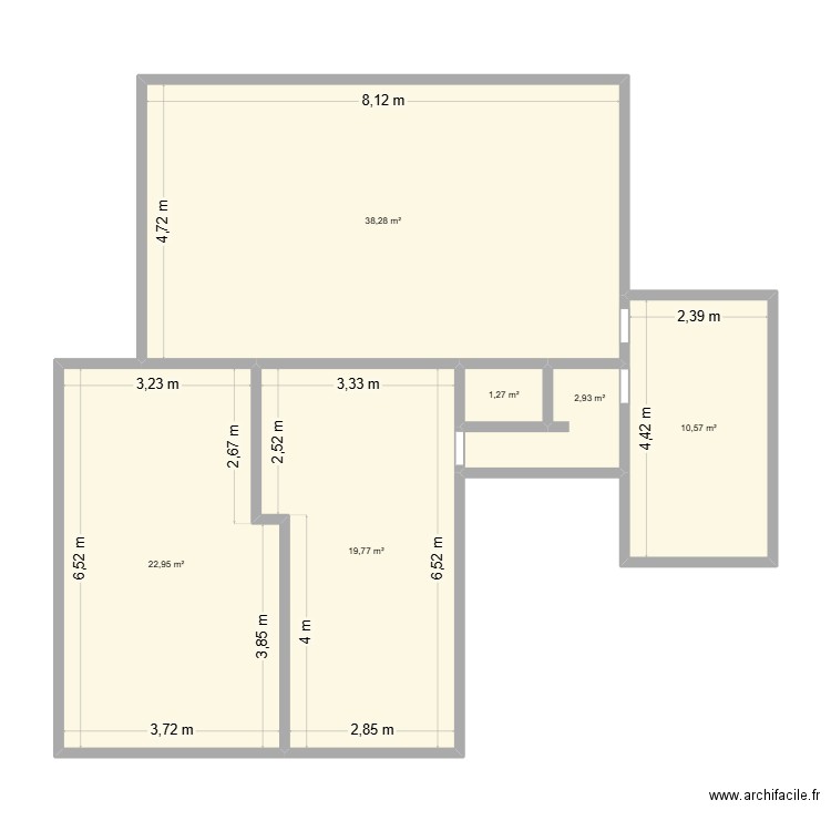Caves Bouvreuils. Plan de 6 pièces et 96 m2