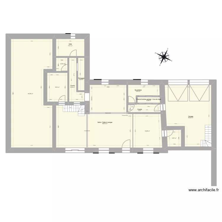 Chossy. Plan de 13 pièces et 217 m²