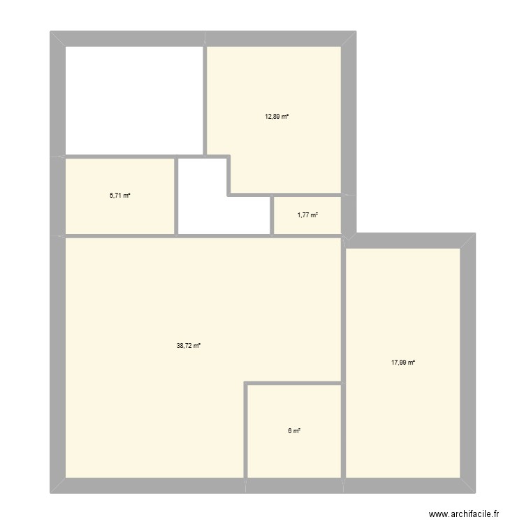 Moi. Plan de 6 pièces et 83 m2