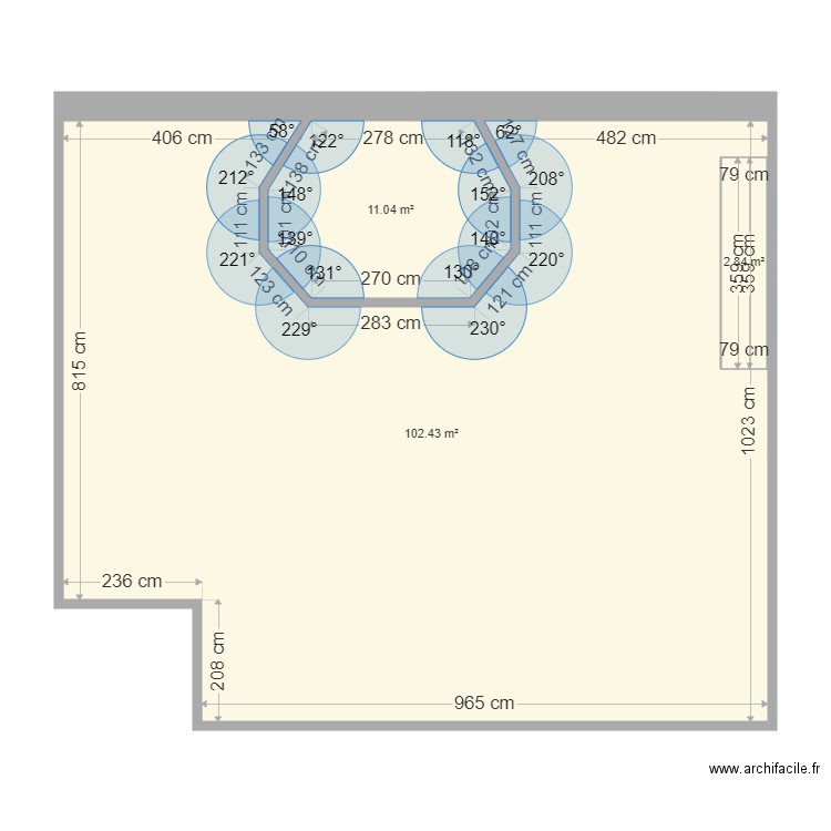 Garage /jardin. Plan de 6 pièces et 235 m2