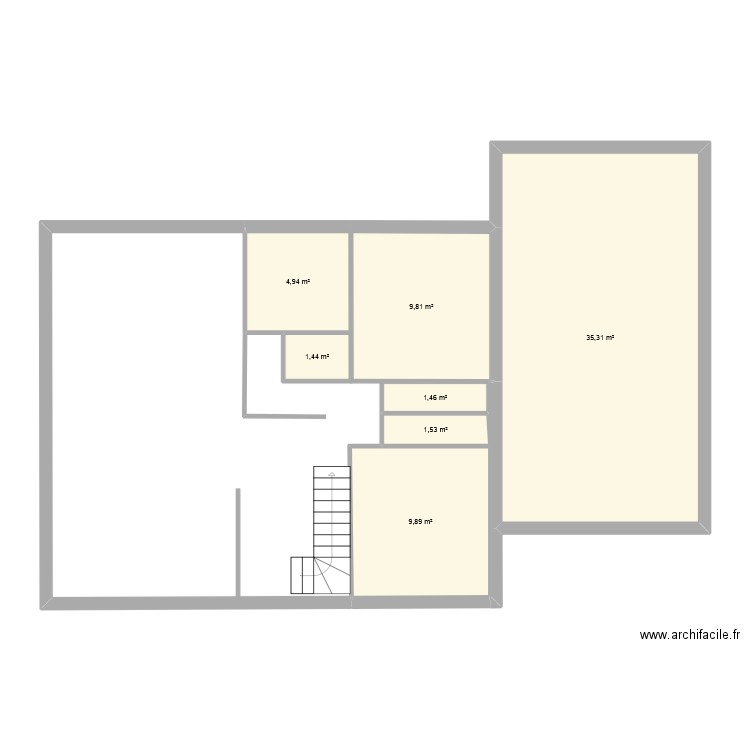 Maison2. Plan de 7 pièces et 64 m2