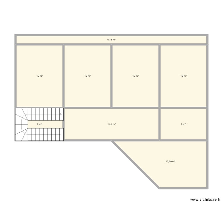 SELEGUE. Plan de 9 pièces et 92 m2