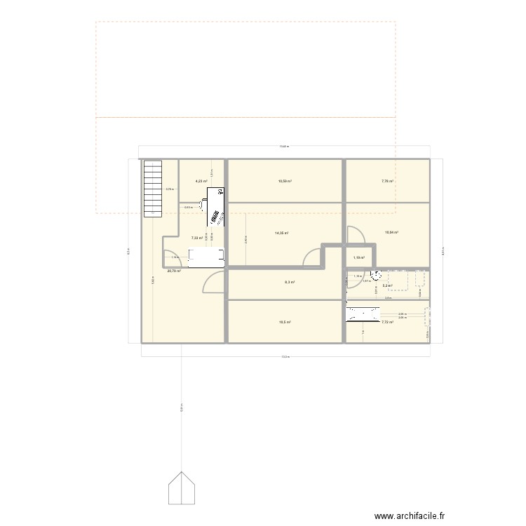 Haut. Plan de 12 pièces et 108 m2