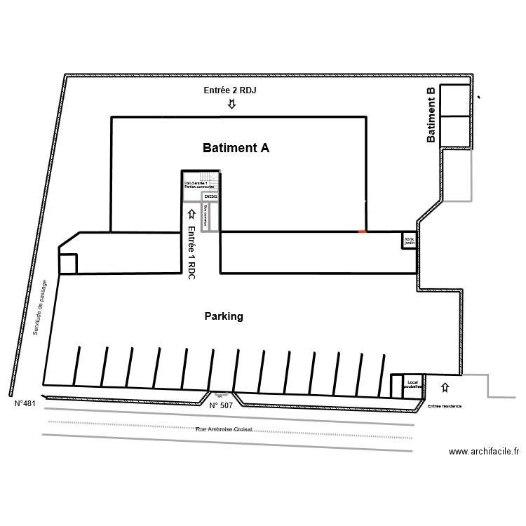 BONELLO RDC 2. Plan de 8 pièces et 156 m2