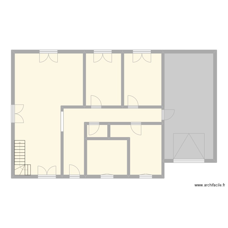 soulette. Plan de 8 pièces et 131 m2