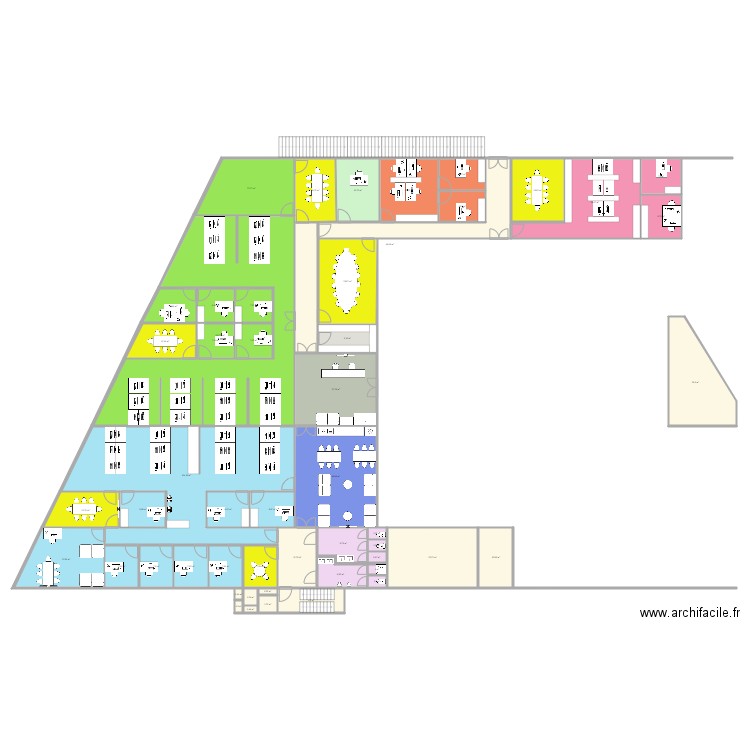 Saint Denis +2 v1. Plan de 51 pièces et 826 m2